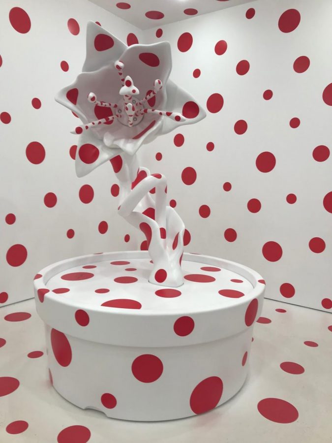 A+corner+of+the+room+in+Kusama%E2%80%99s+%0Apiece+%E2%80%9CWith+All+My+Love+for+%0Athe+Tulips%2C+I+Pray+Forever.%E2%80%9D