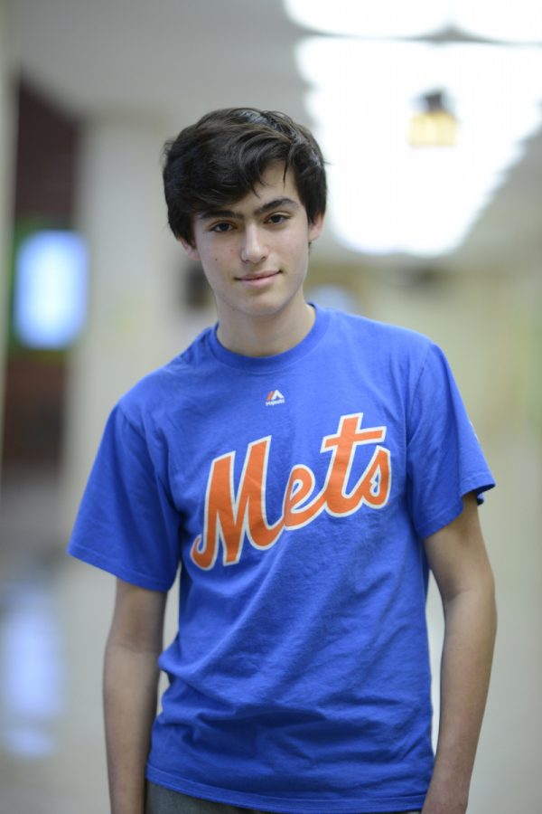 Max Jaffe ’19 sports a Mets’ t-shirt.