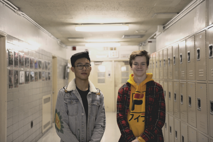 Ethan Sison ’20 and Harry Hinzman ’20  
believe that there may be life on other planets.