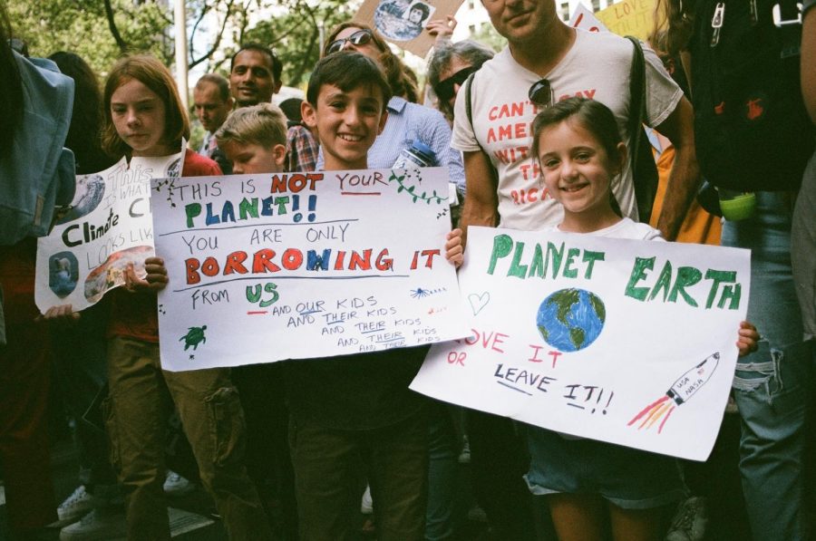 Children skip school with the DOE’s encouragements to protest for their futures at the NYC Climate Strike. 