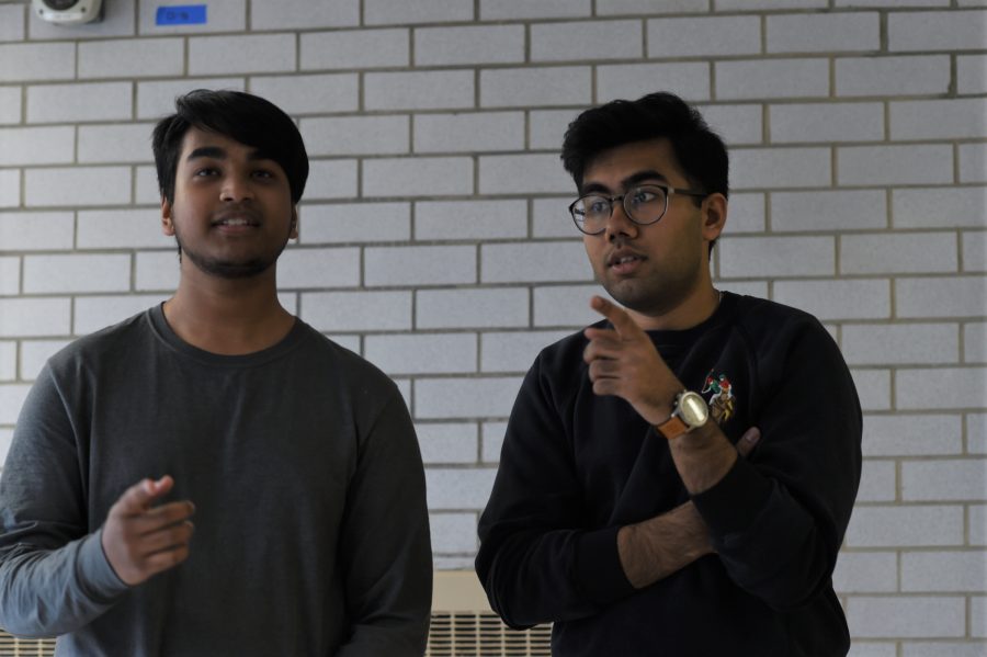 Boys MIST Captains, Nasheed Adnan Islam ’20 and Sanjit Guliani ’20, practice for their singing competition.