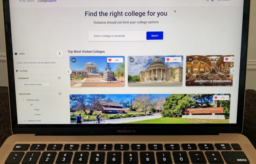This is the YouVisit college touring website. It has features that allow YouVisit to search for colleges that are ideal for you, based off of your future career choices. 
