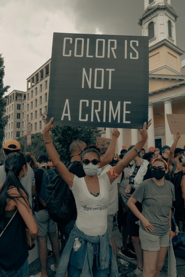  Hannah Bennett ’22 said “people… have stronger negative reactions when it comes to people of color at fault, because their race is made a bigger issue, and it allows people to perpetuate stereotypes about POC and crime, since it at first glance you would only know the race of POC criminals just from the titles.”