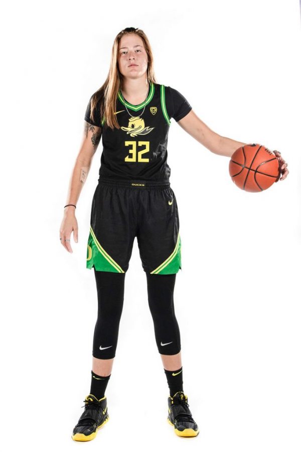 Sedona Prince is the 67 Oregon forward who is leading the fight for equity in womens basketball. 