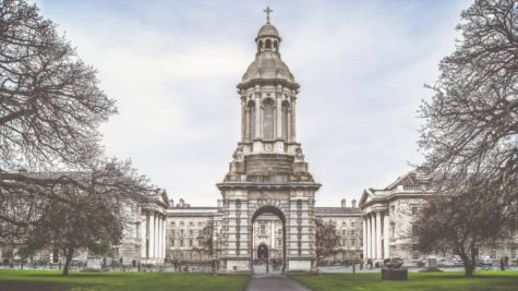 This image shows the belltower at the Trinity College Dublin, otherwise known as the Campanile of Trinity College Dublin. This grand English architecture is the main entrance into the university. (K. Mitch Hodge, Unsplash)
