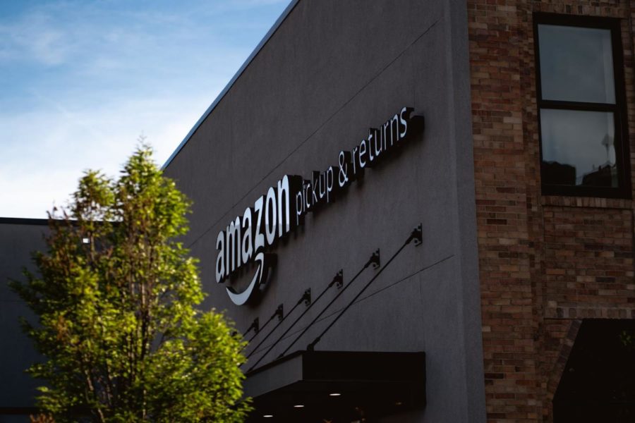 Many New Yorkers feel a sense of pride at the first Amazon labor union being established in New York City. “New York City has long been a leader in industrial innovation, both technologically and culturally,” said Kat Rjavinski ’20.