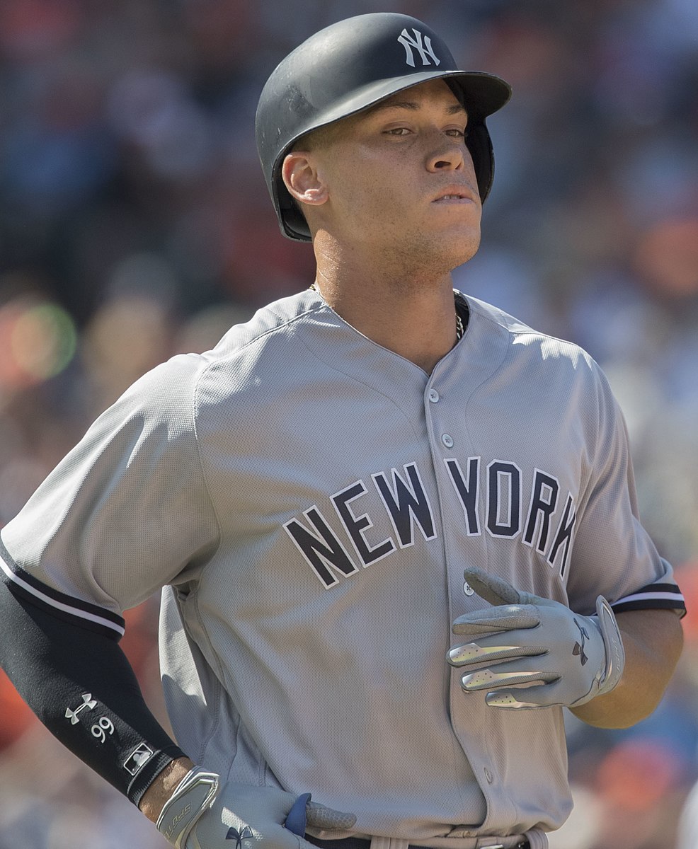 Yankees Break Team Home Run Record - The New York Times
