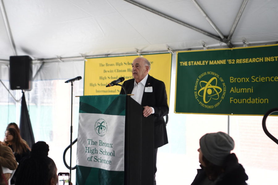 Stanley Manne’s speech at the ribbon-cutting celebration stressed the vital importance of science education to the future of our world. 