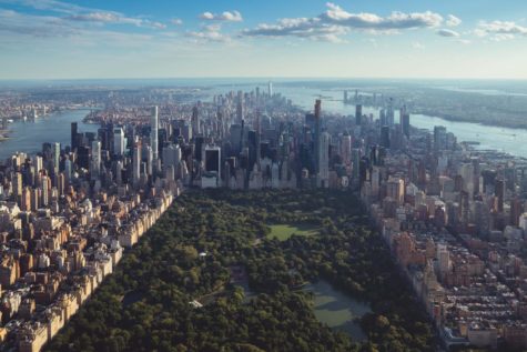 An impressive 843 acres of green carved out of the middle of Manhattan, Central Park is the largest public park in the borough and the fifth largest in New York City. 