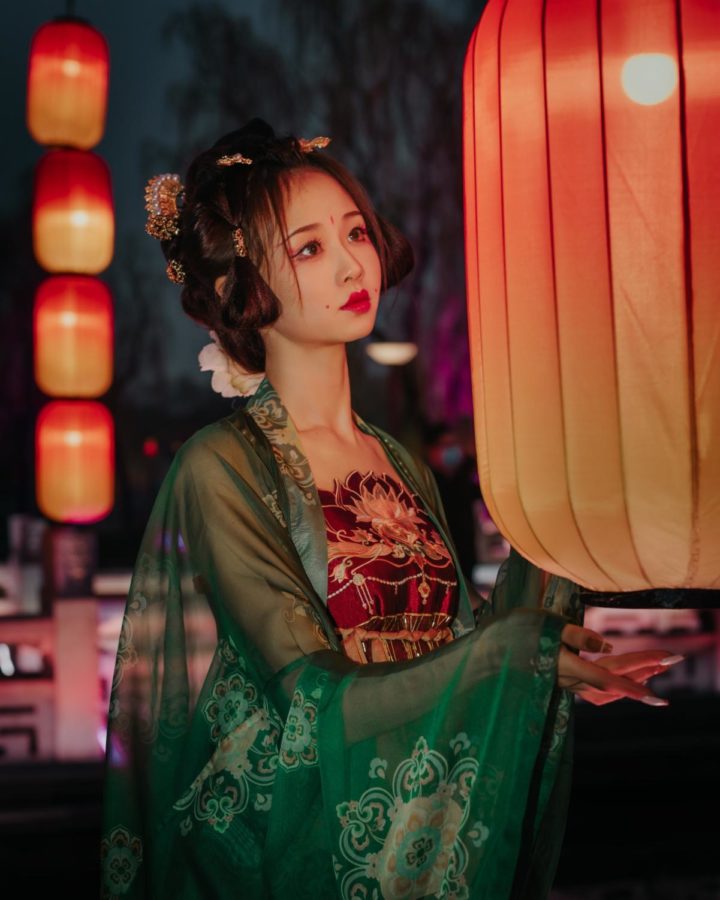The History of Hanfu Design and Its Influence Today – The Science Survey