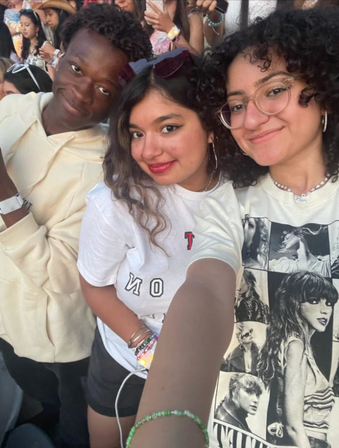 Daniel Addoquaye ‘23, Aaminah Bukhari ‘23, and Mary Dimyan ‘23 had the highlight of their senior year attending the concert together.