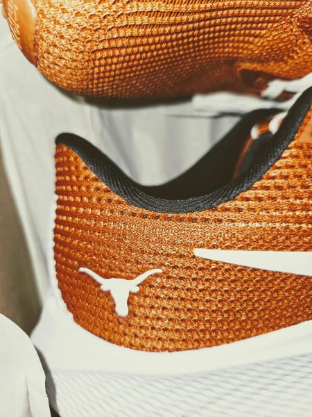 Here is the logo of the reigning NCAA women’s volleyball championship league winners. The Texas Longhorns are back-to-back champions, having won in both 2023 and 2024. (Photo Credit: Michael Davis / Unsplash)