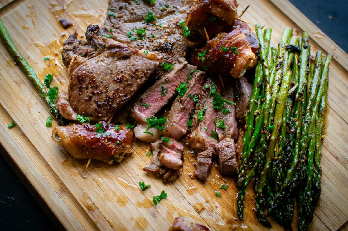A+great+steak+is+often+paired+with+a+side+of+greens.+Asparagus+is+a+favorite+of+mine.+%28Photo+Credit%3A+Ashley+Byrd%29%0A