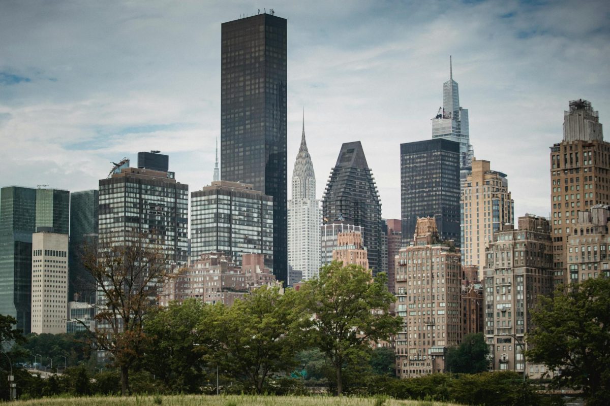 The Chrysler Building in the middle, was once New York City’s tallest building and was the world’s first supertall skyscraper. Today, the building risks being devalued by a new supertall project just behind it. (Photo Credit: Samson Katt / Pexels)
